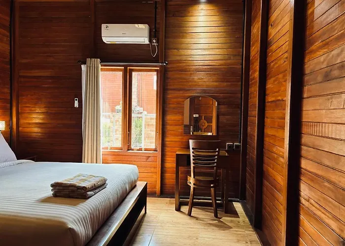 Affittacamere Uli Wood Villa, Bali - Near Gwk