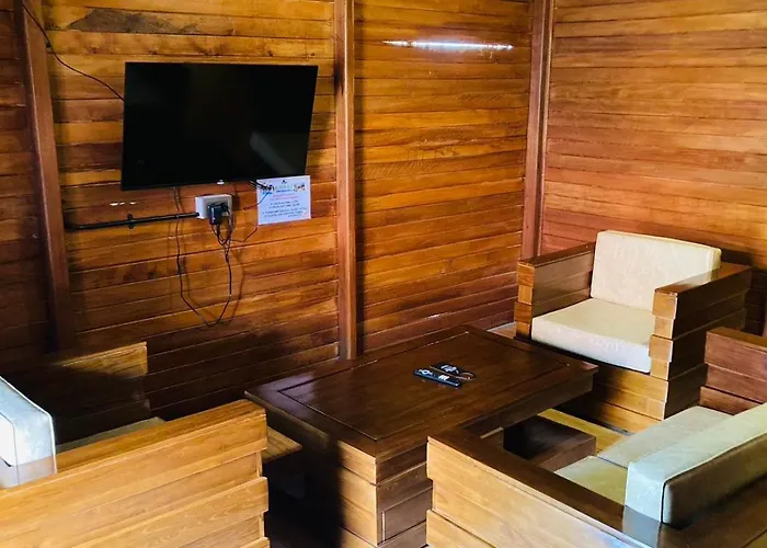Affittacamere Uli Wood Villa, Bali - Near Gwk 3*