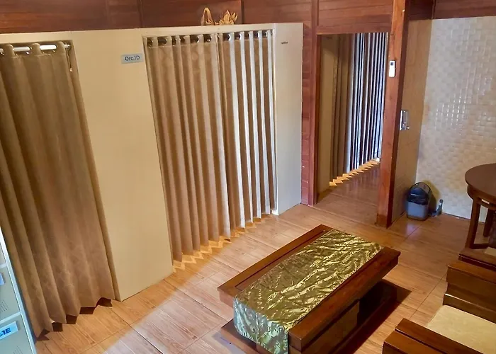 Uli Wood Villa, Bali - Near Gwk Affittacamere