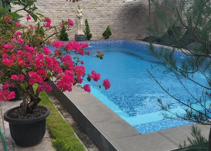 Affittacamere Uli Wood Villa, Bali - Near Gwk
